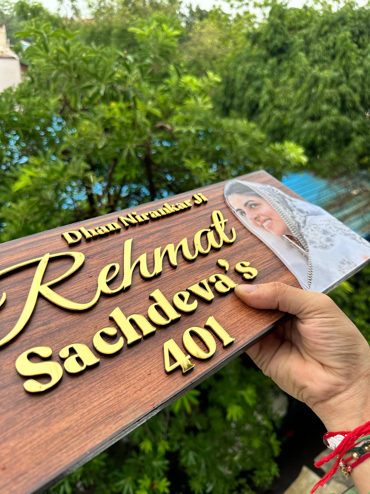 Photo name plate