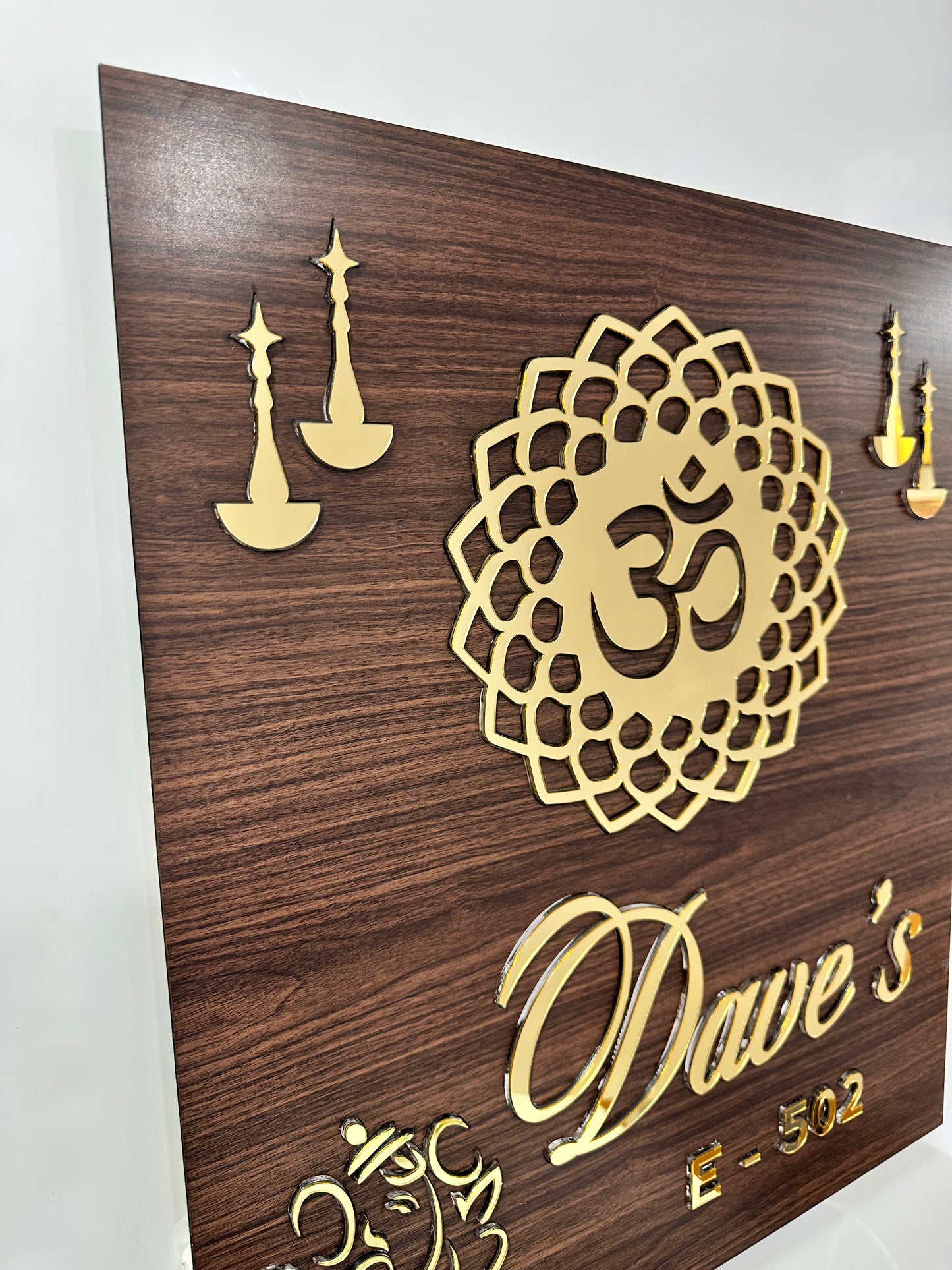 Om LED Name plate