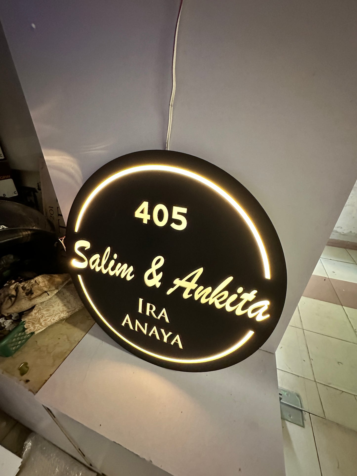 Salim ans Ankita (LED Plate)