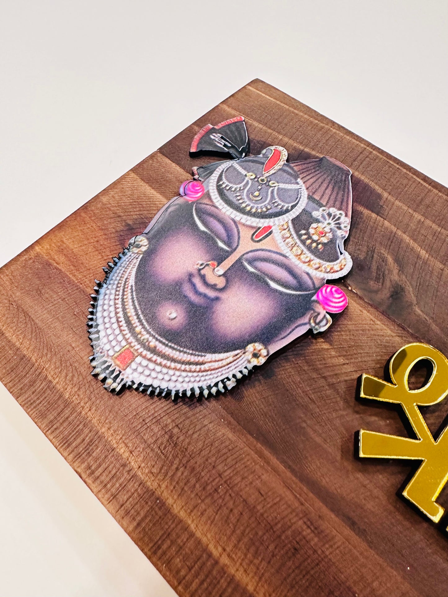 Shriji face wood plate