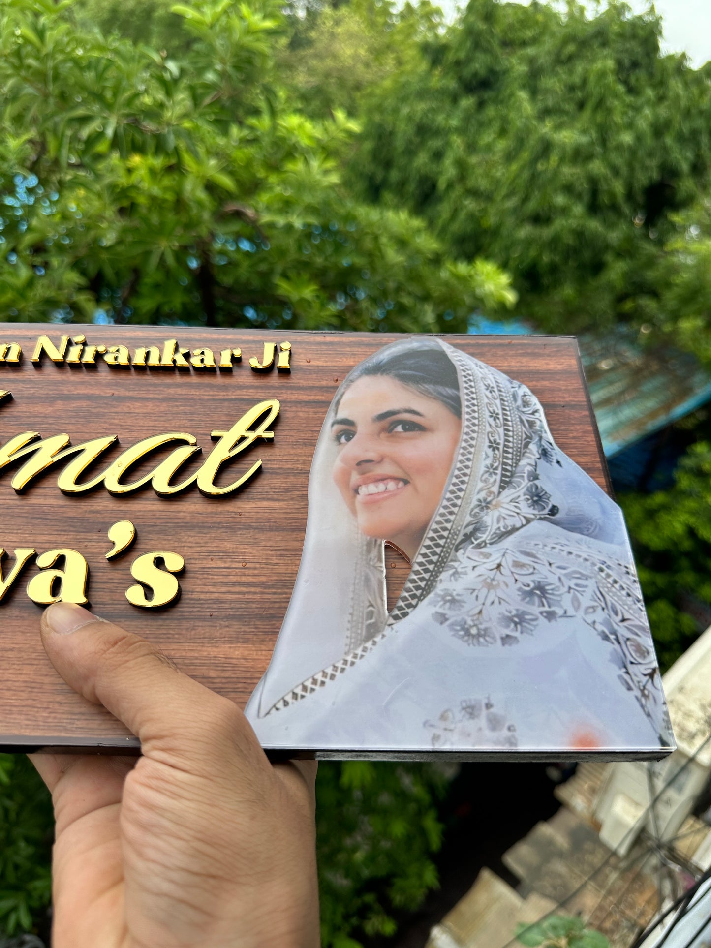 Photo name plate