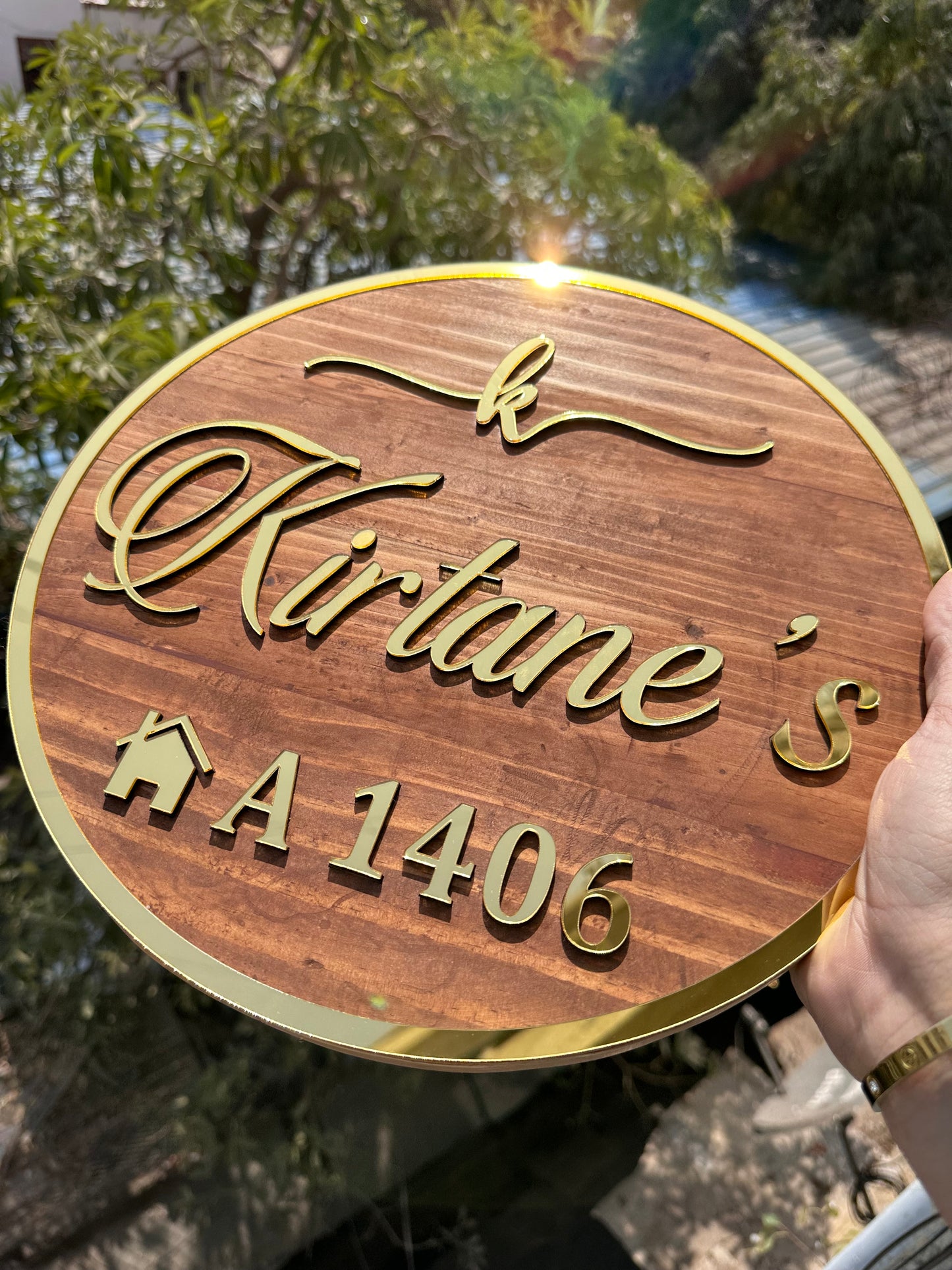 Surname plate