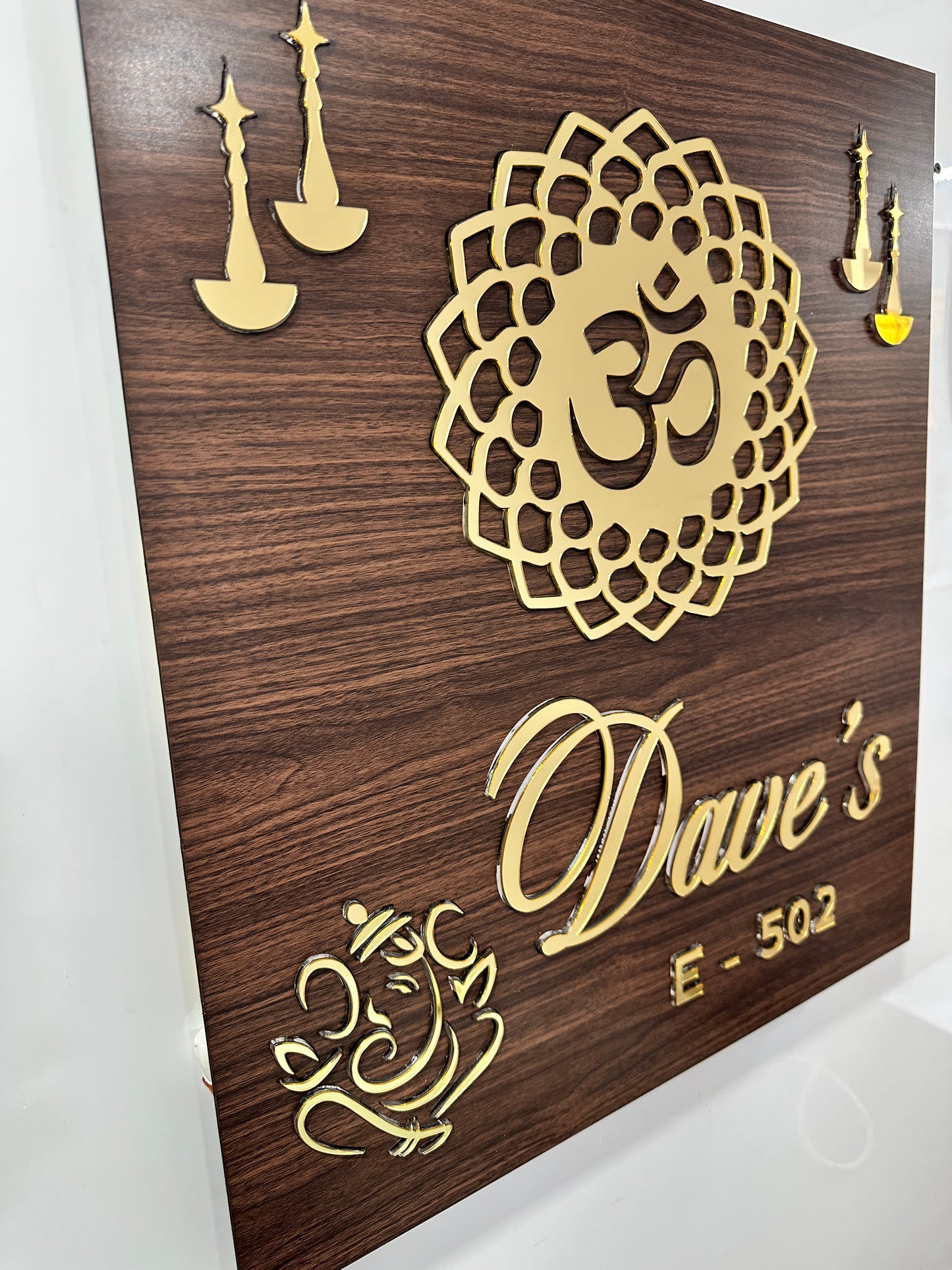Om LED Name plate