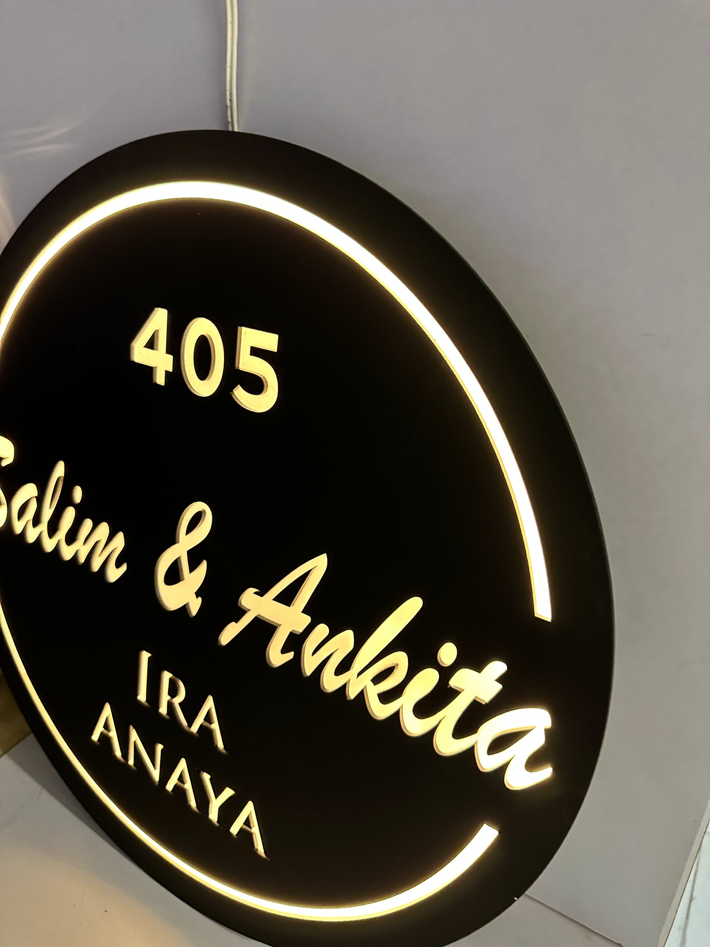 Salim ans Ankita (LED Plate)