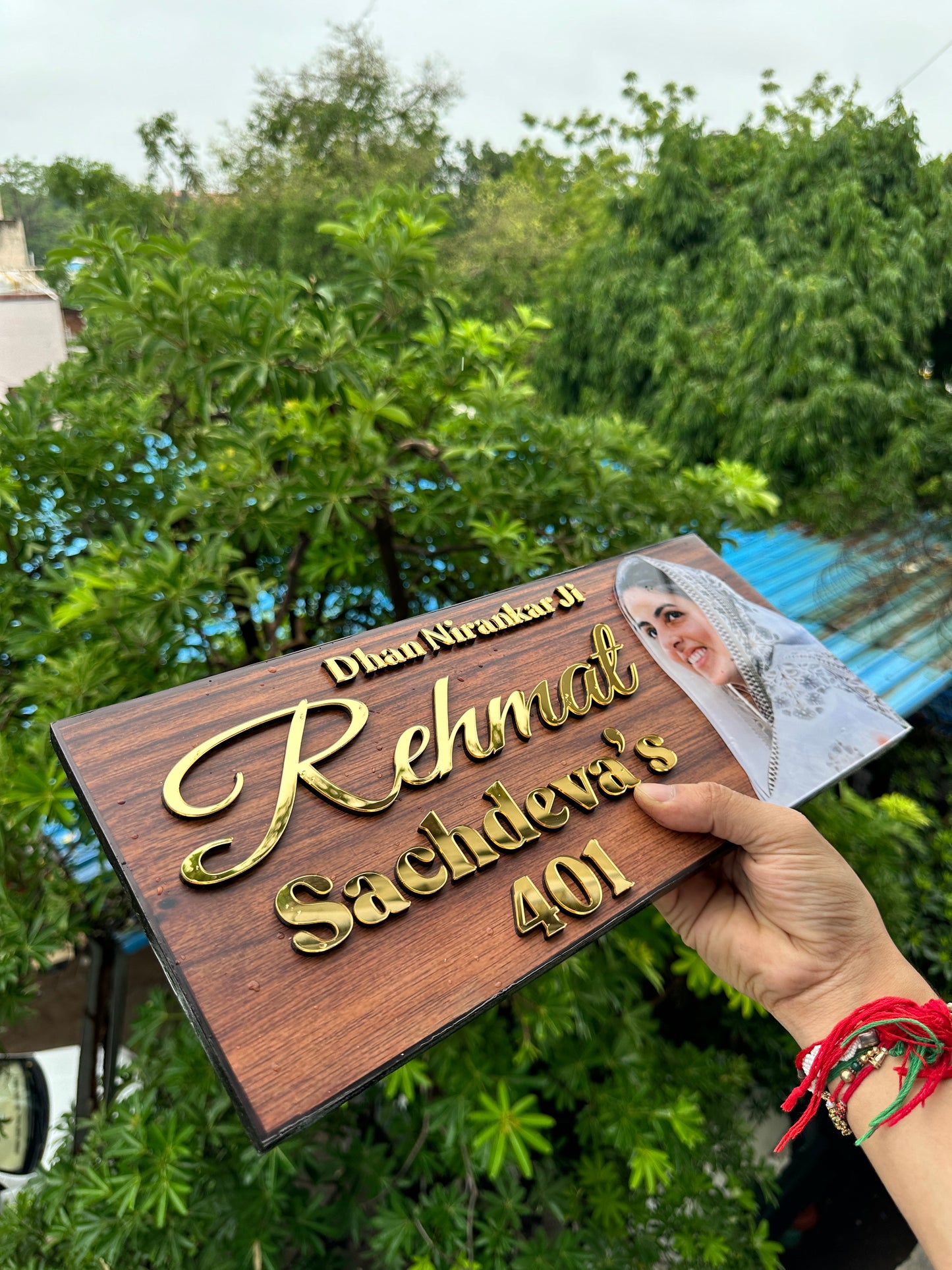 Photo name plate