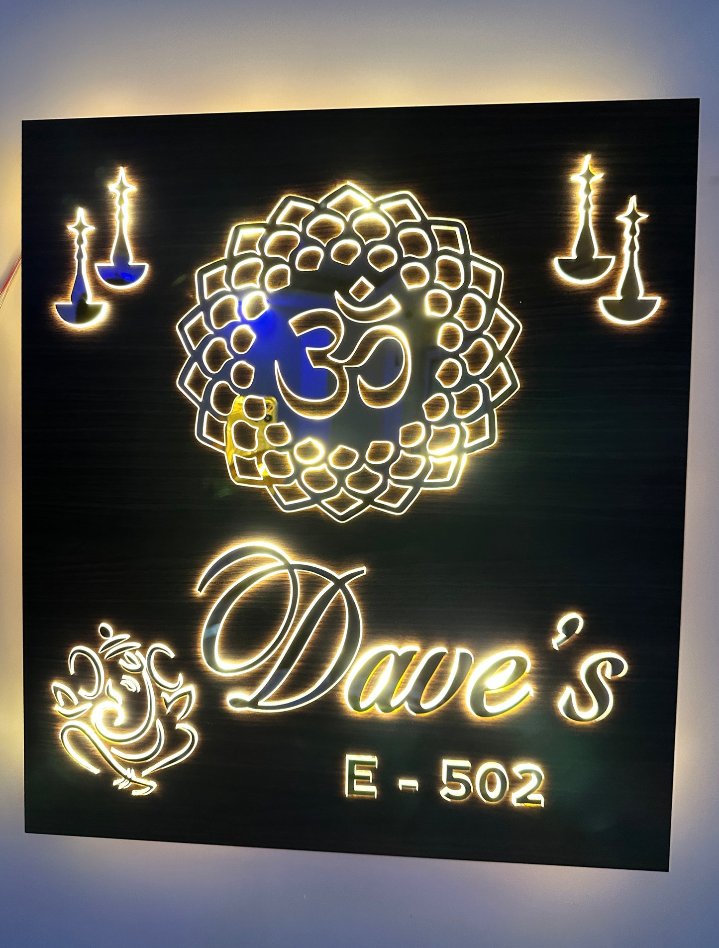 Om LED Name plate