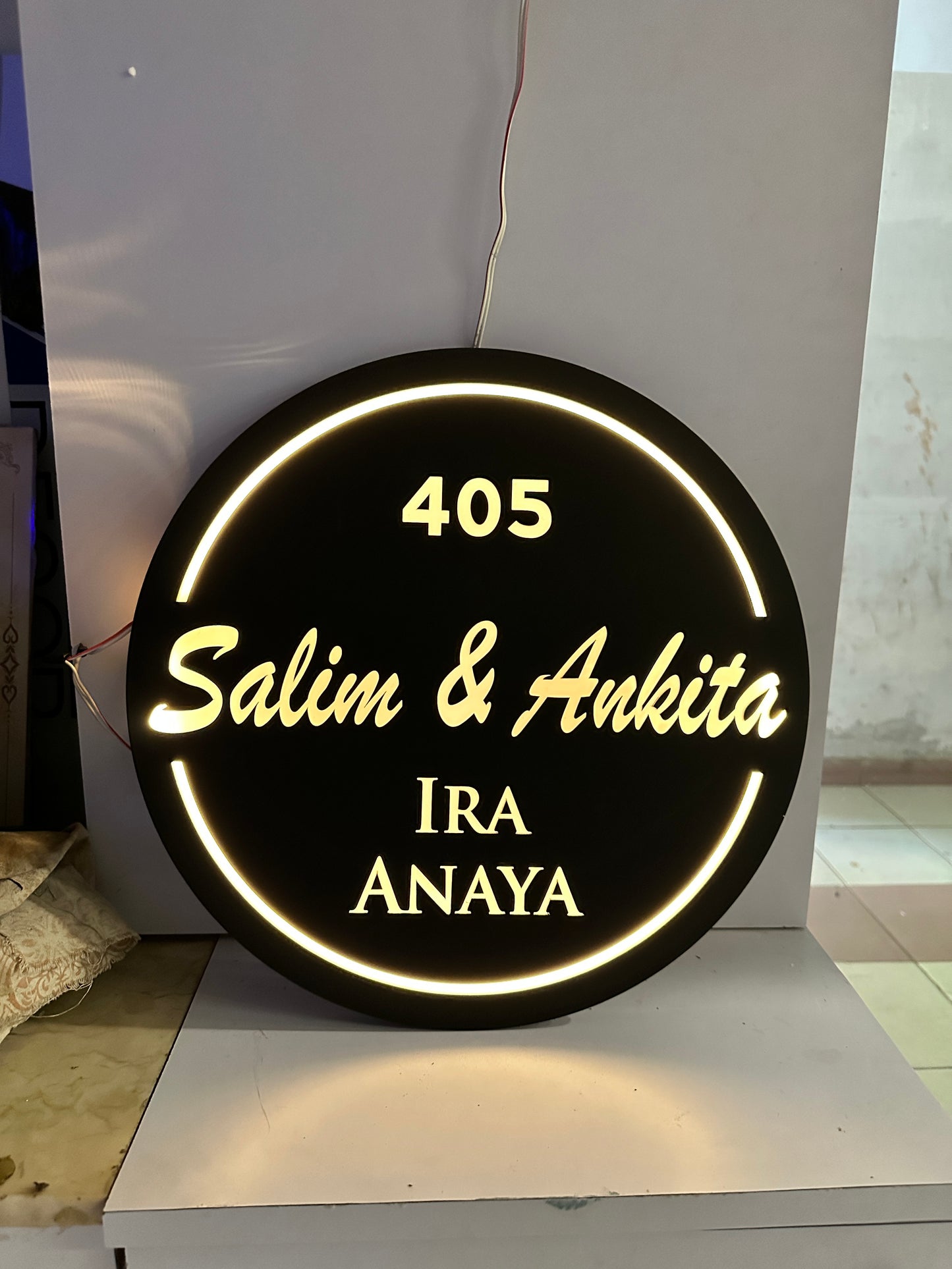 Salim ans Ankita (LED Plate)
