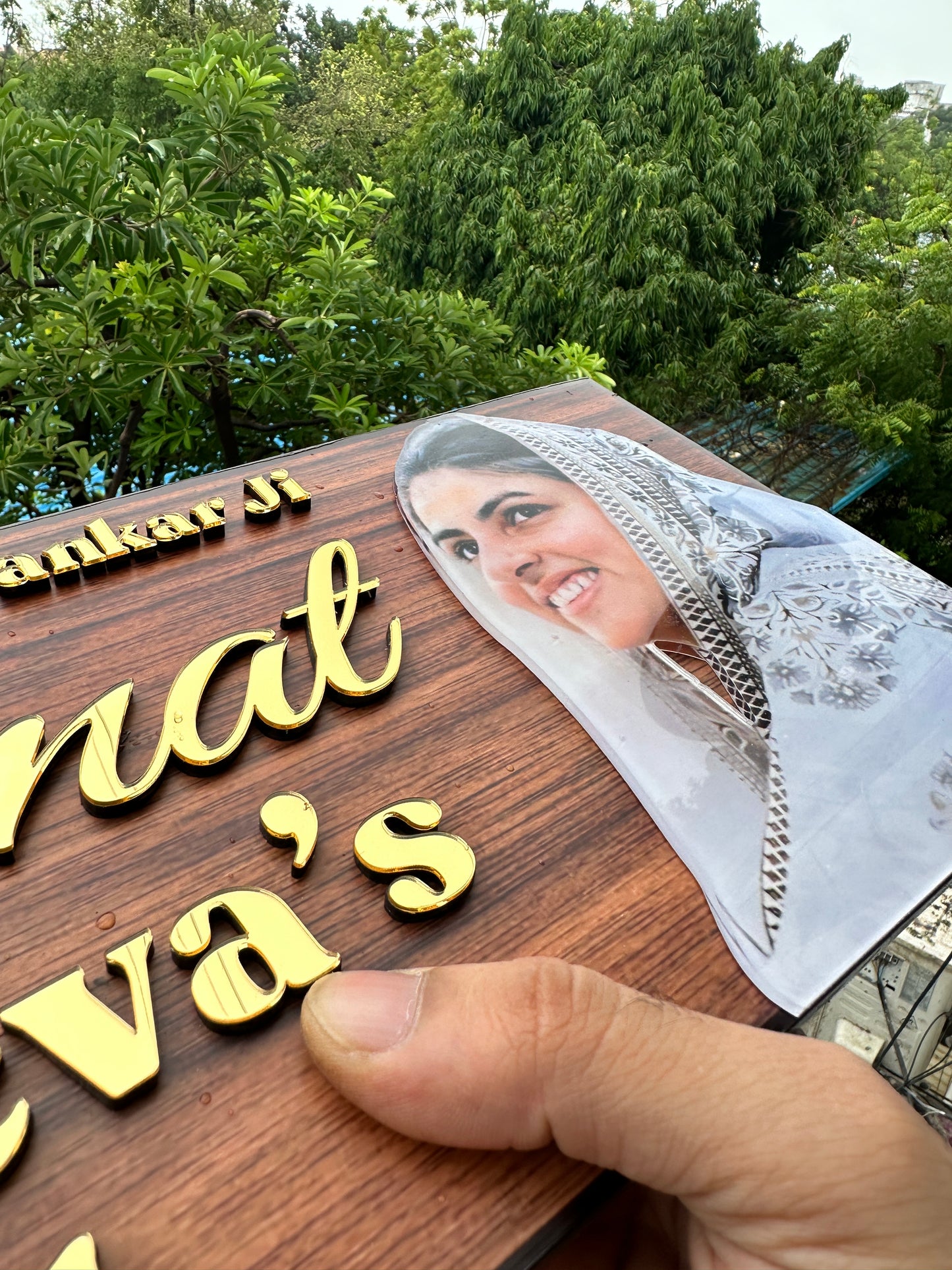 Photo name plate