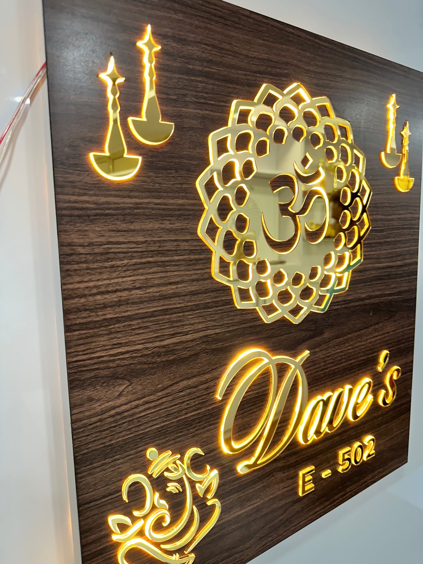 Om LED Name plate